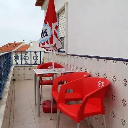 Ericeira Beach Apartment Апартаменты *